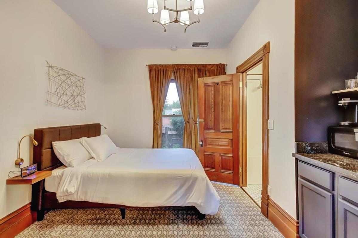Golden Dreams Inn Grass Valley Quarto foto